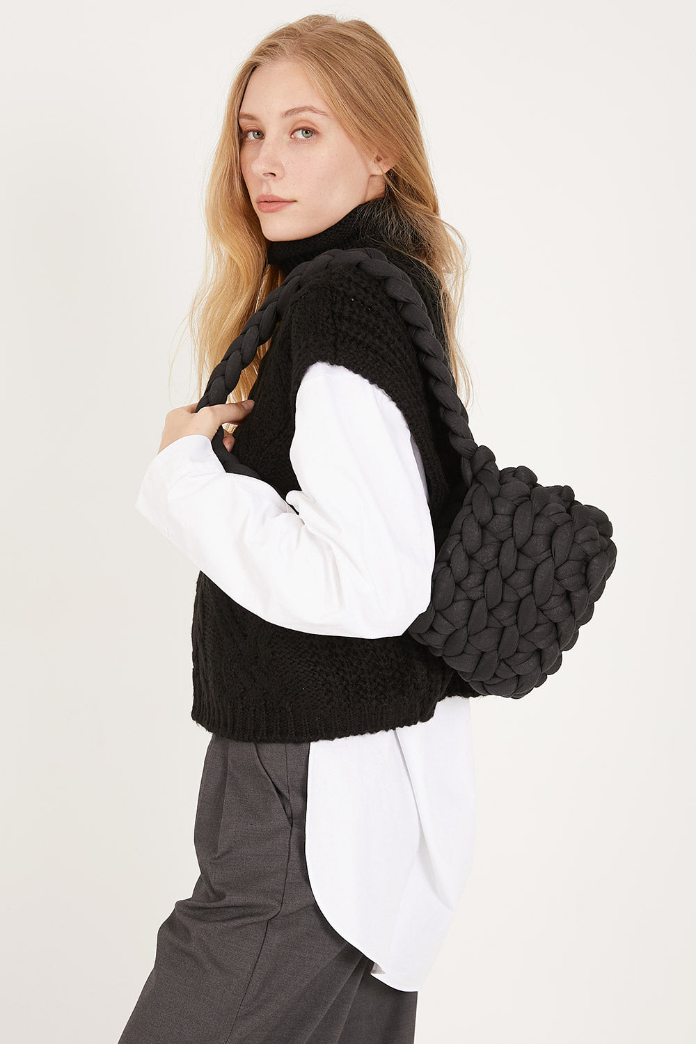 Yvette Chunky Knitted Shoulder Bag