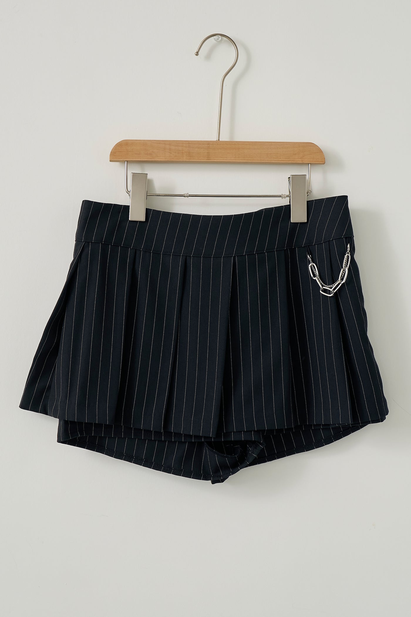 storets.com Emma Striped Skorts