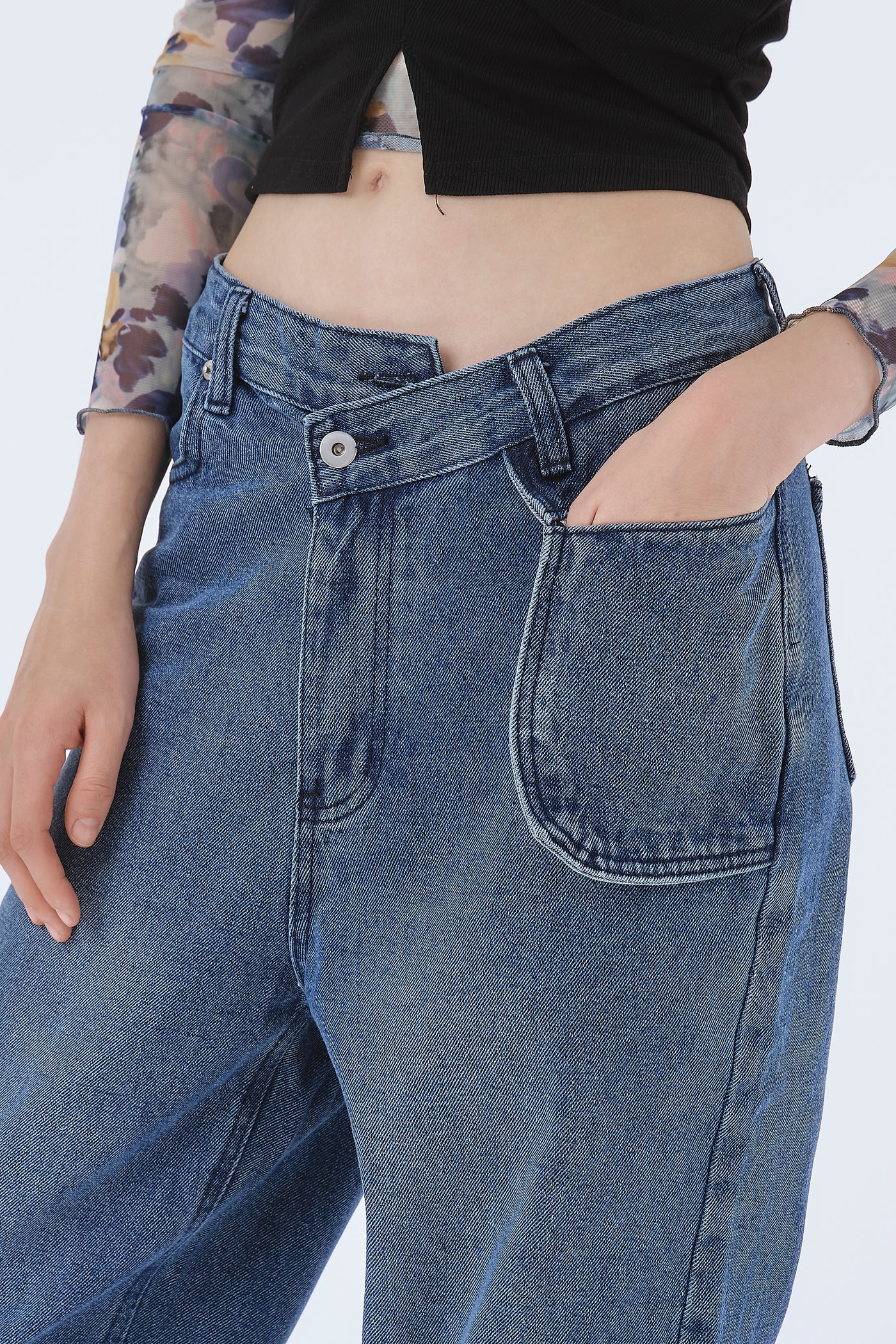 storets.com Mila Wide Leg Pocket Jeans