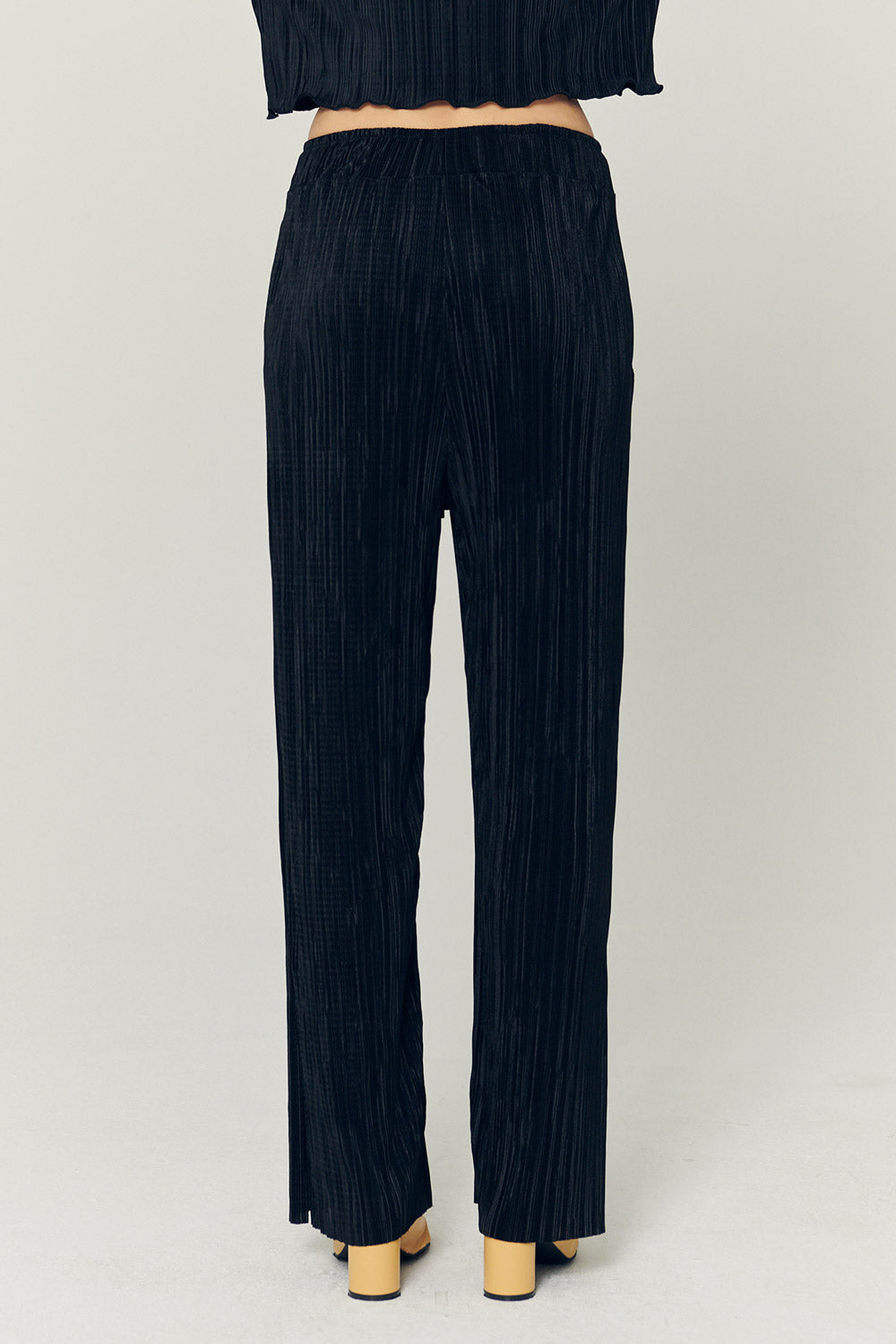 storets.com Peyton Crinkled Pleated Pants